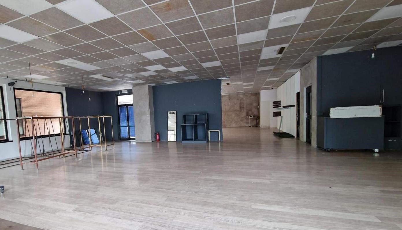 Business mall for commercial rentals in Siena