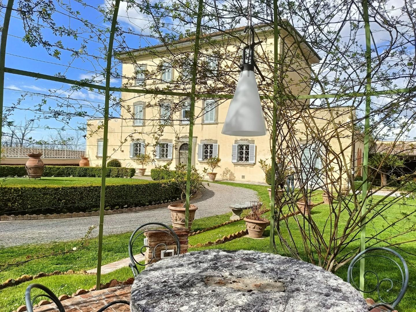 Villa - Pisa (14/28)