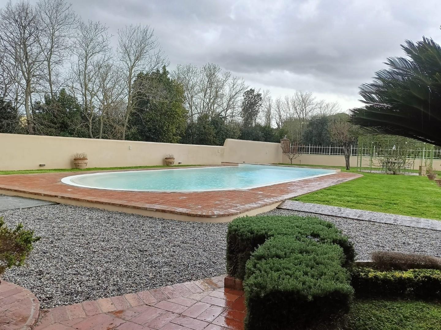 Villa - Pisa (2/28)