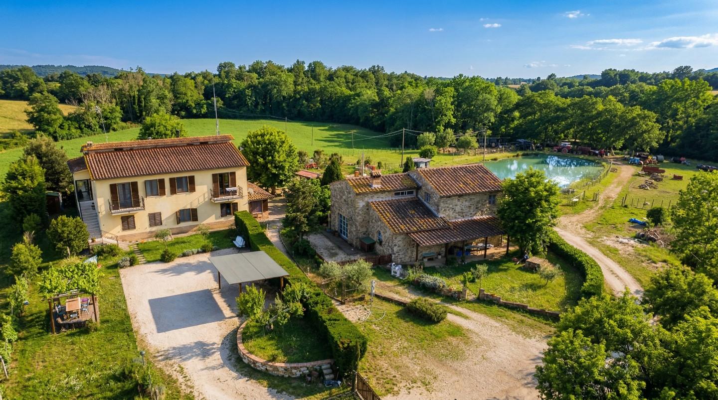 Rustico in vendita a Casole d'Elsa