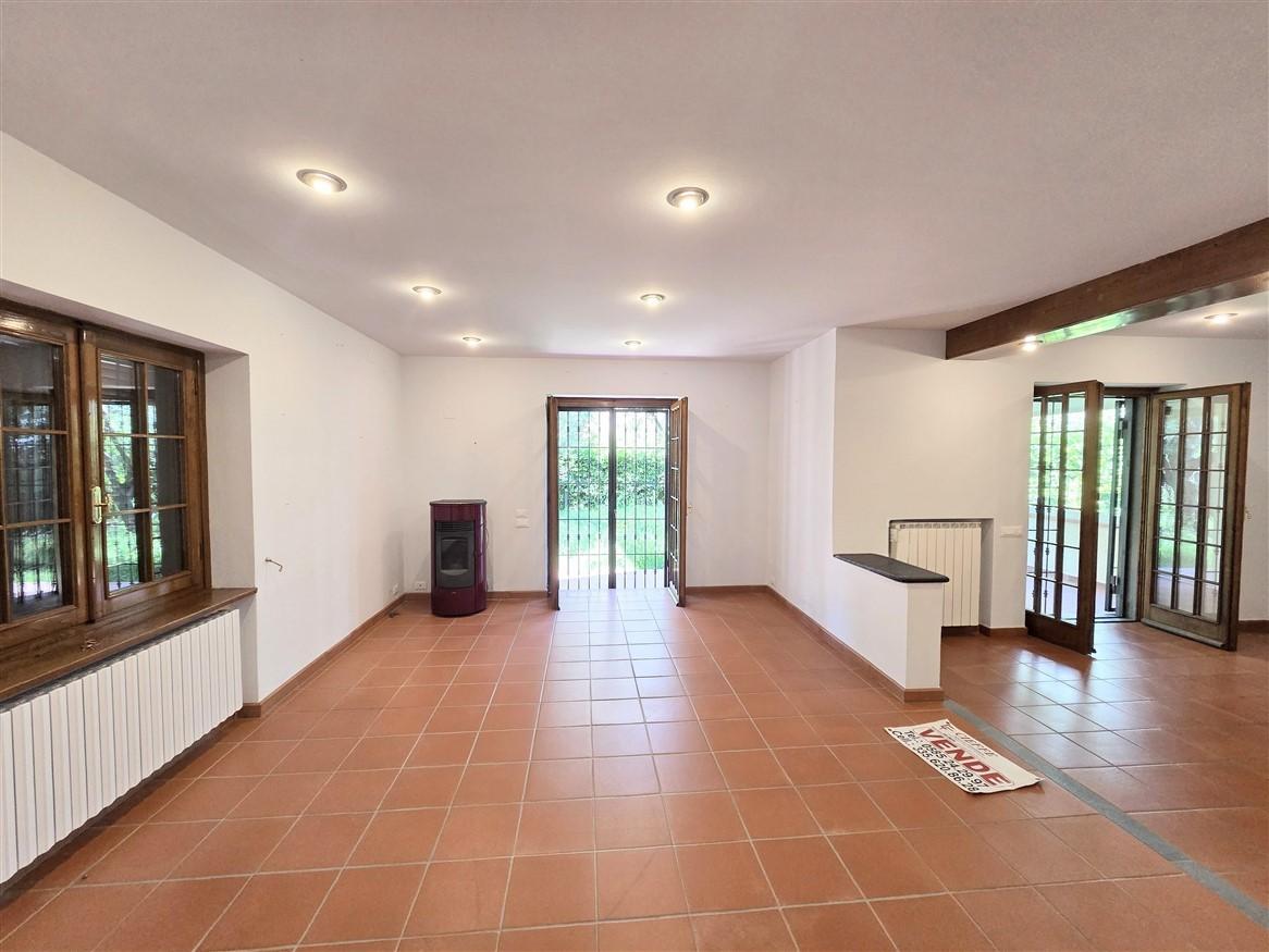 Villa - Massa (15/41)