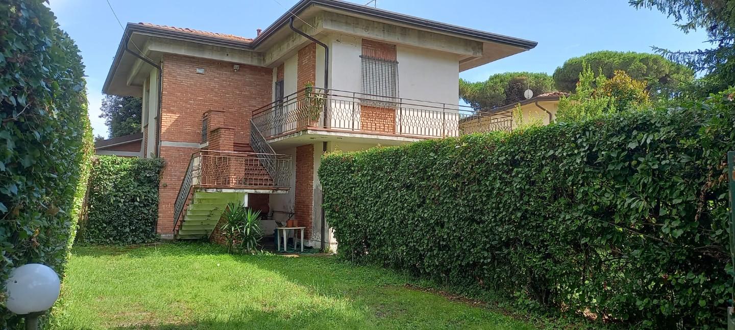 Villetta bifamiliare in vendita a Massa