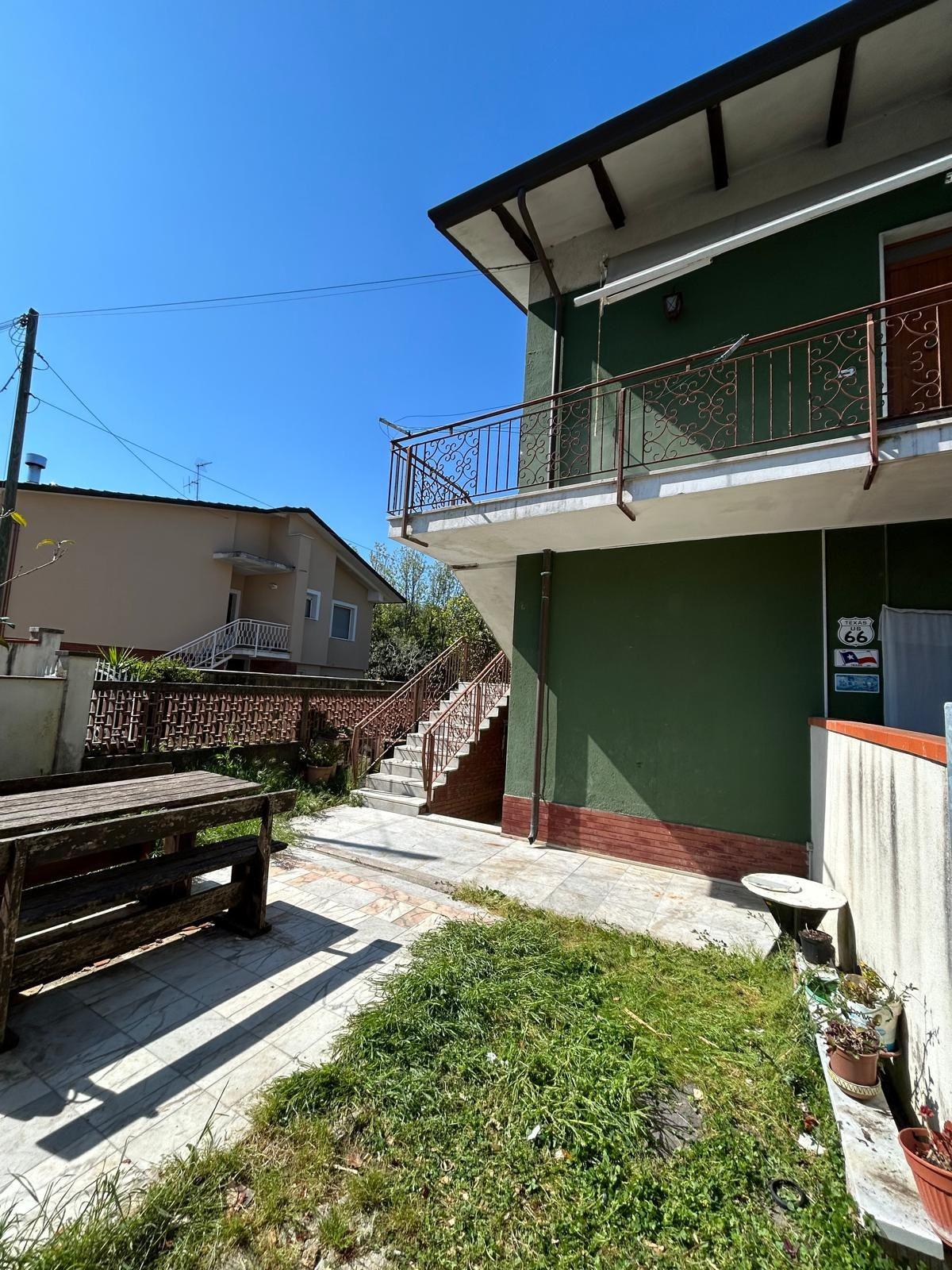 Appartamento in vendita a Carrara