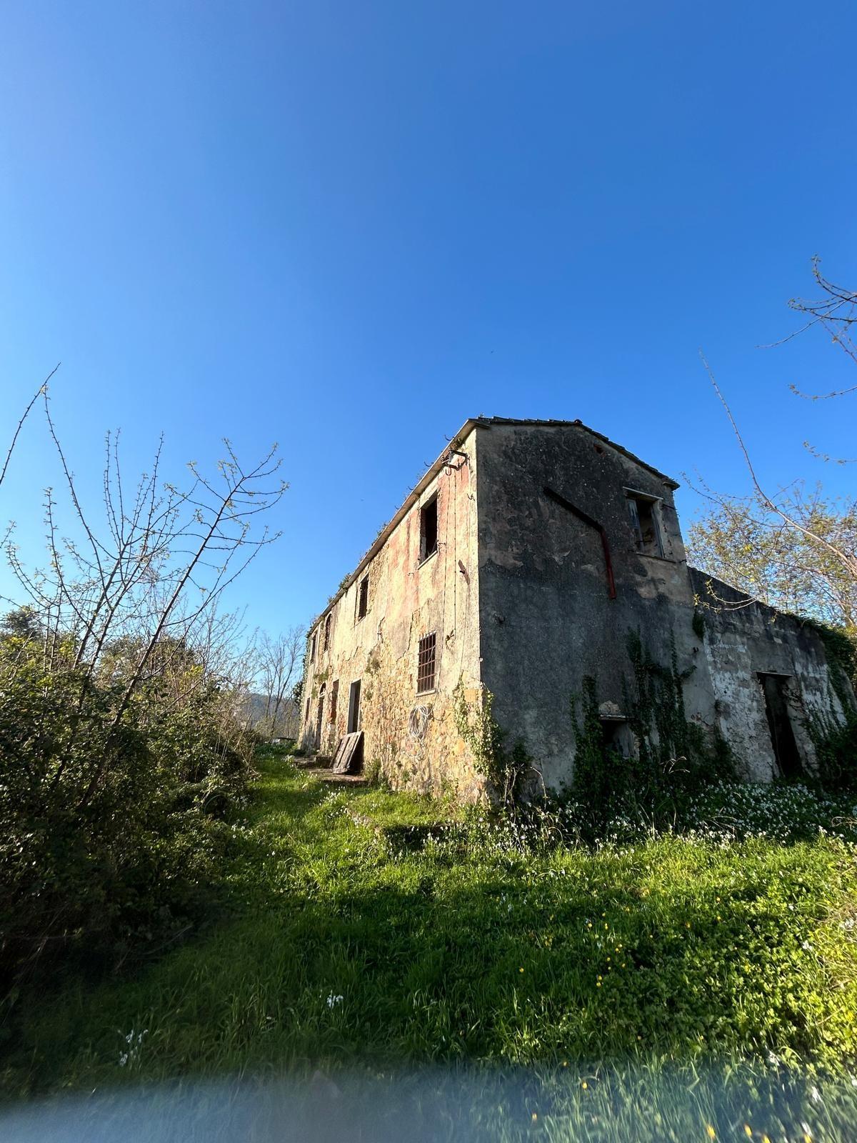 Casale in vendita a Carrara
