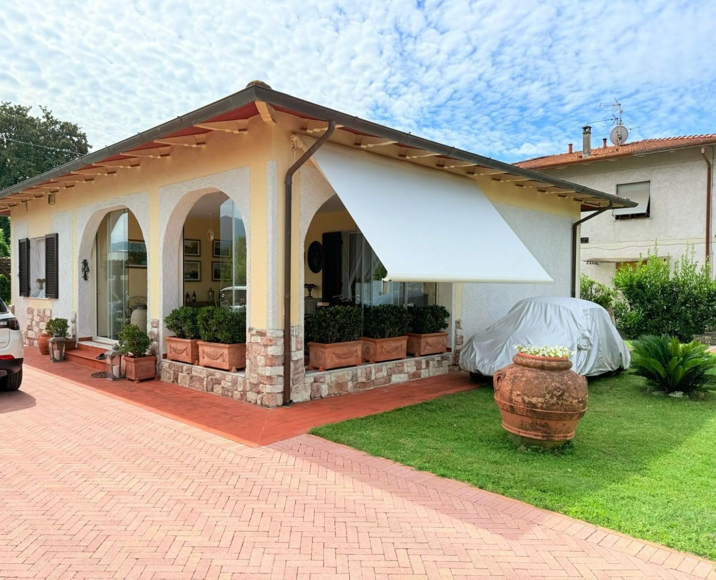 Casa singola in vendita a Massa