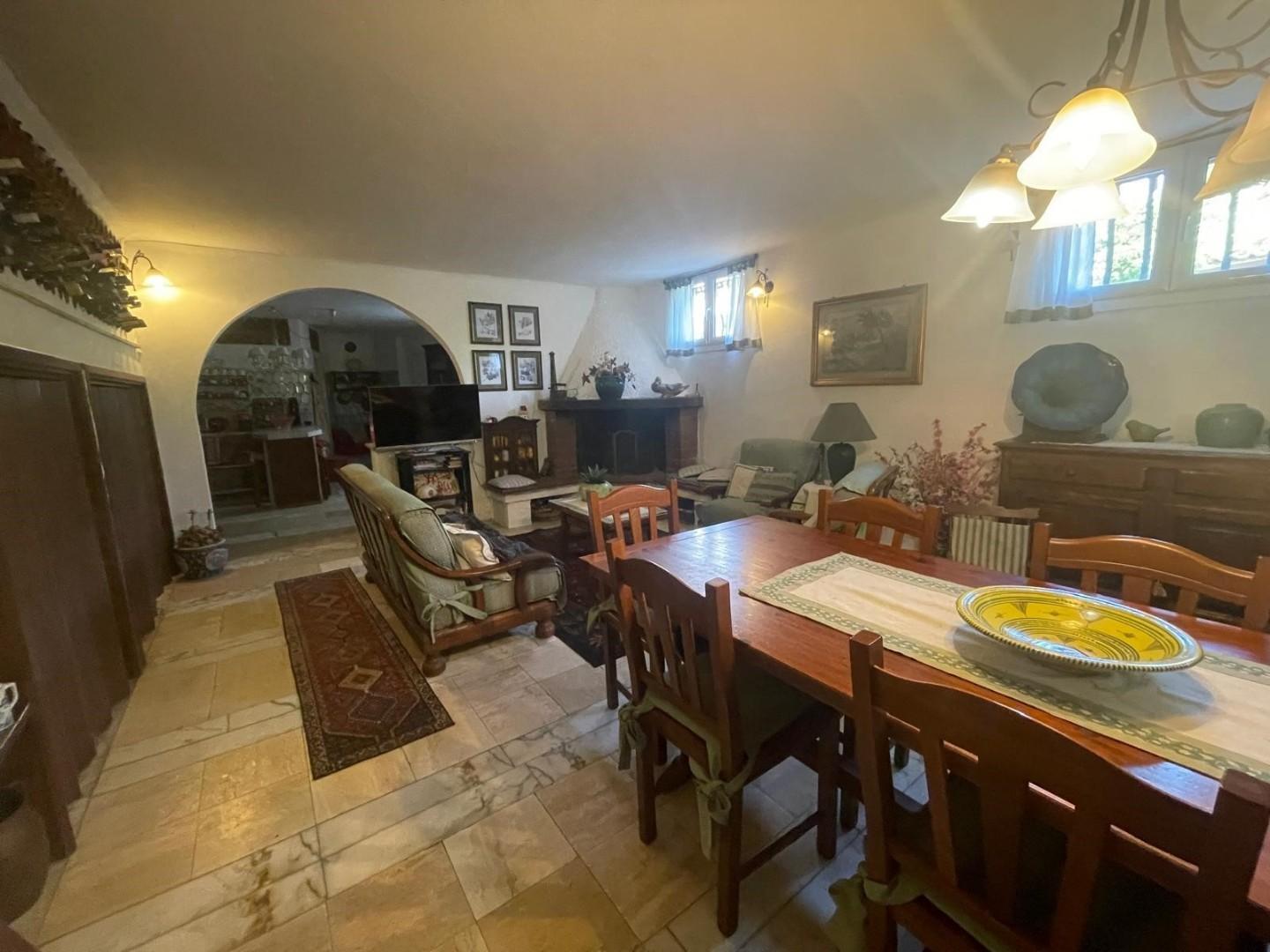 Villa - Fossone, Carrara (34/48)