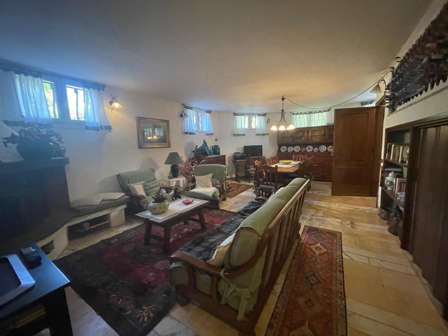 Villa - Fossone, Carrara (42/48)