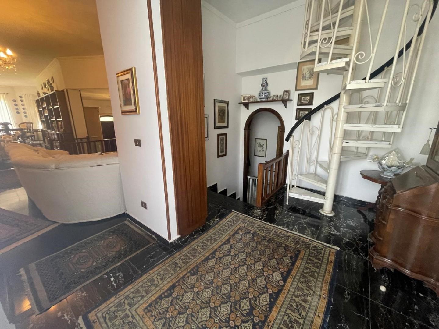 Villa - Fossone, Carrara (30/48)