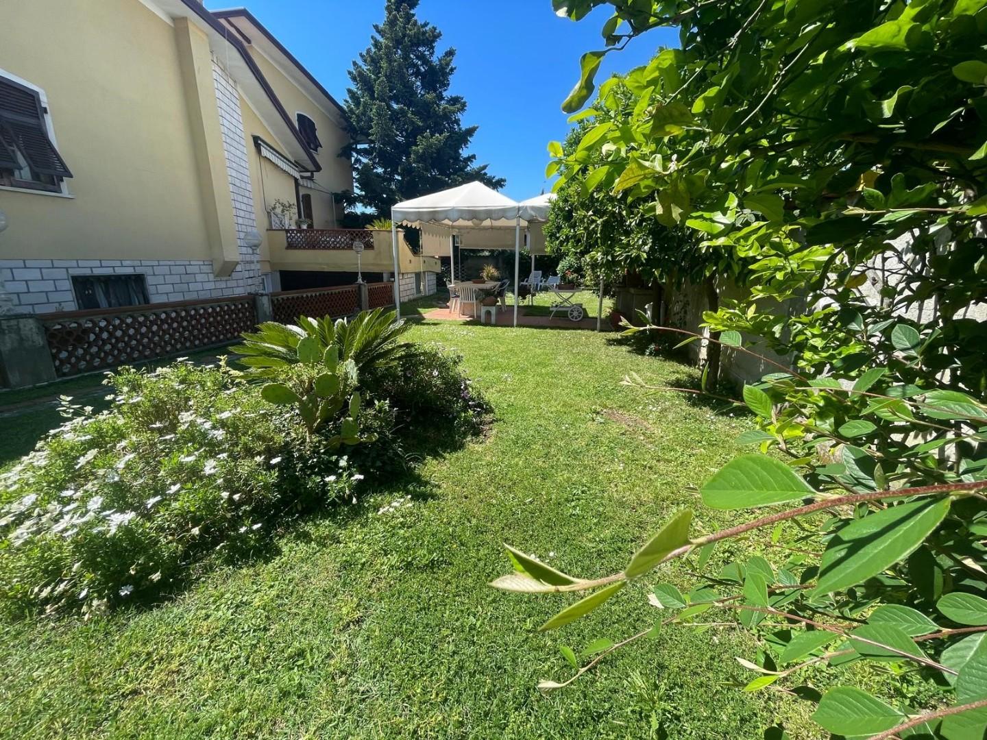 Villa - Fossone, Carrara (4/48)