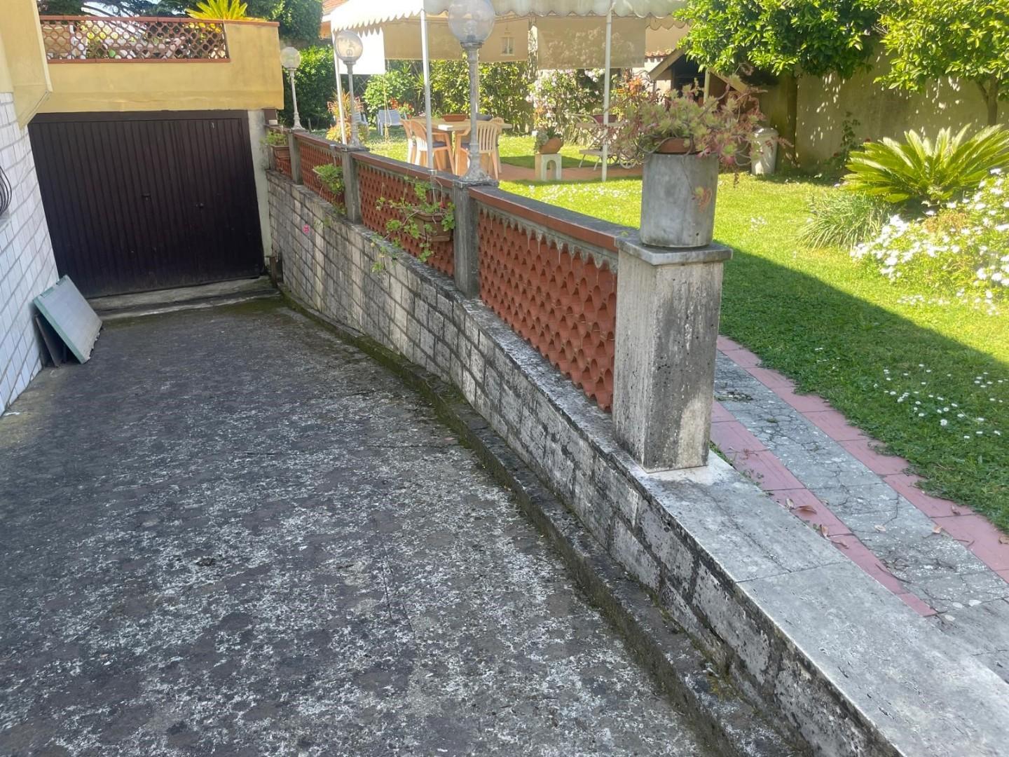 Villa - Fossone, Carrara (28/48)