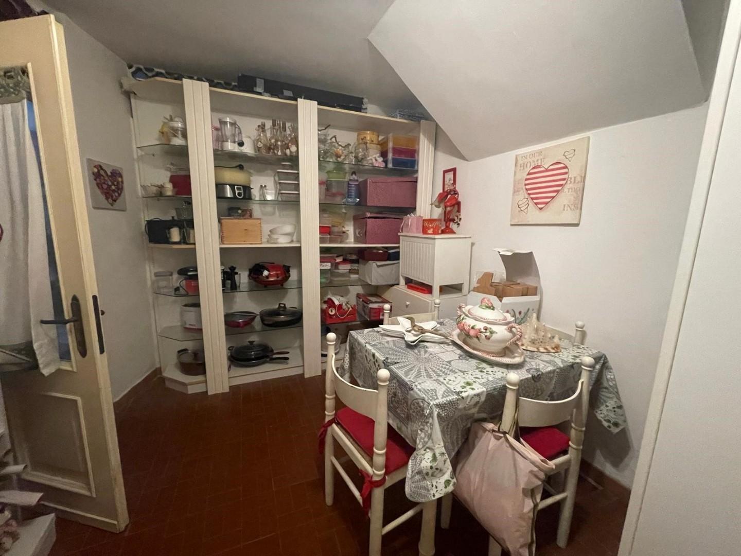 Villa - Fossone, Carrara (41/48)