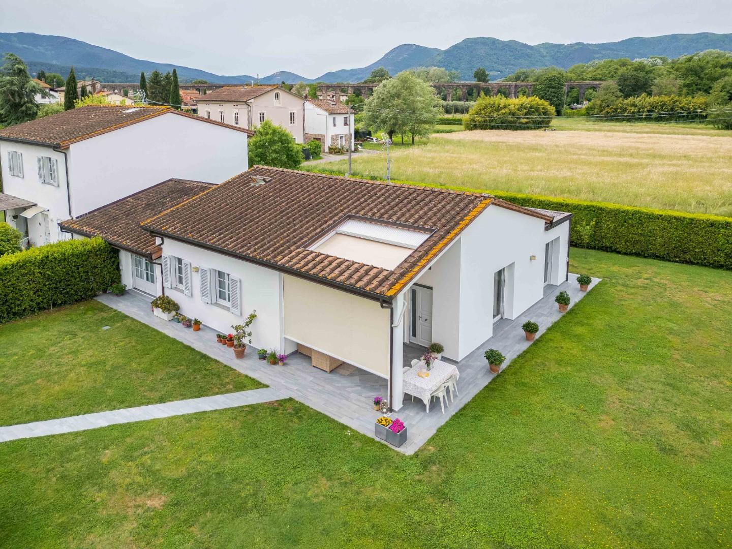 Villa - Prima periferia, Lucca (16/48)