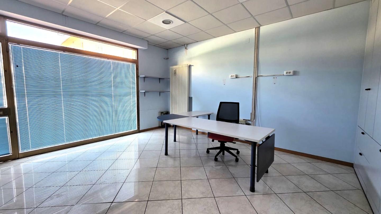 Ufficio in vendita a Santa Croce sull'Arno