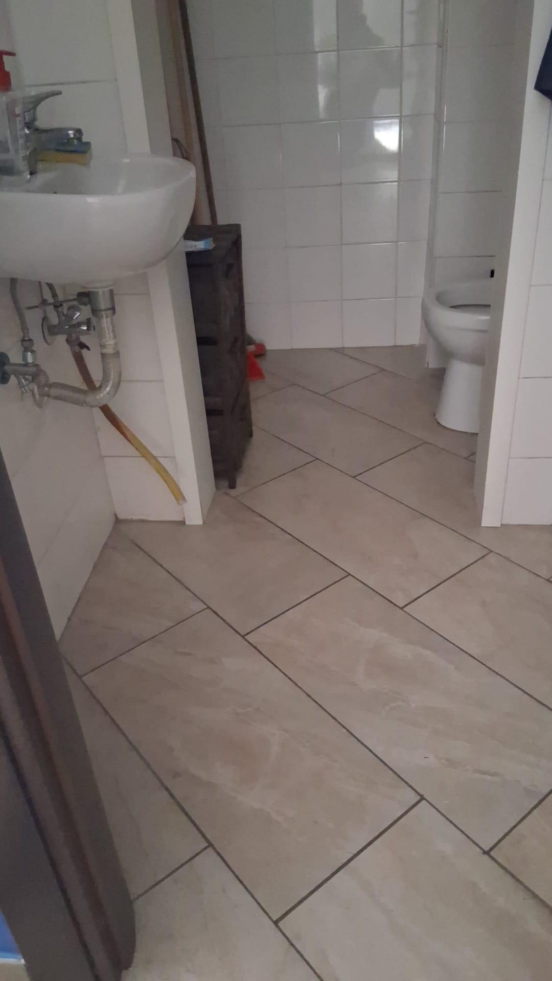 Negozio in 2 a Vomero, Napoli (NA)