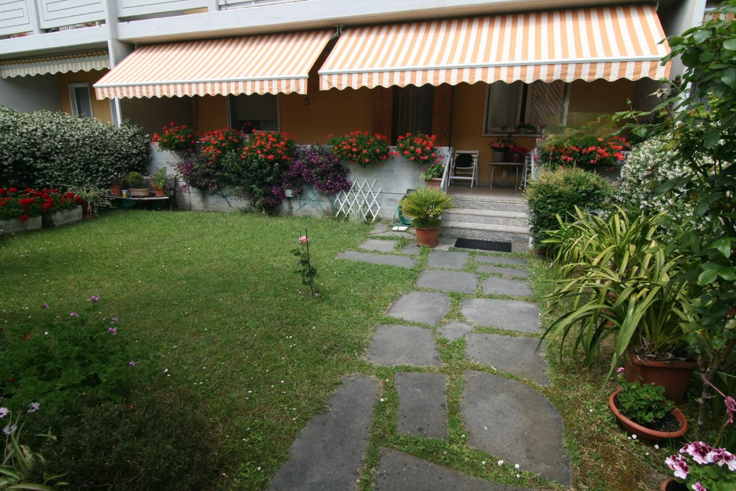 Trilocale in Vendita a Carrara, zona Marina di Carrara, 320'000&euro;, 85 m², arredato
