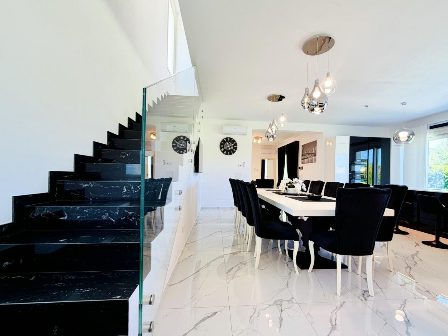 Villa - Marina Di Pietrasanta, Viale Apua, Pietrasanta (23/48)