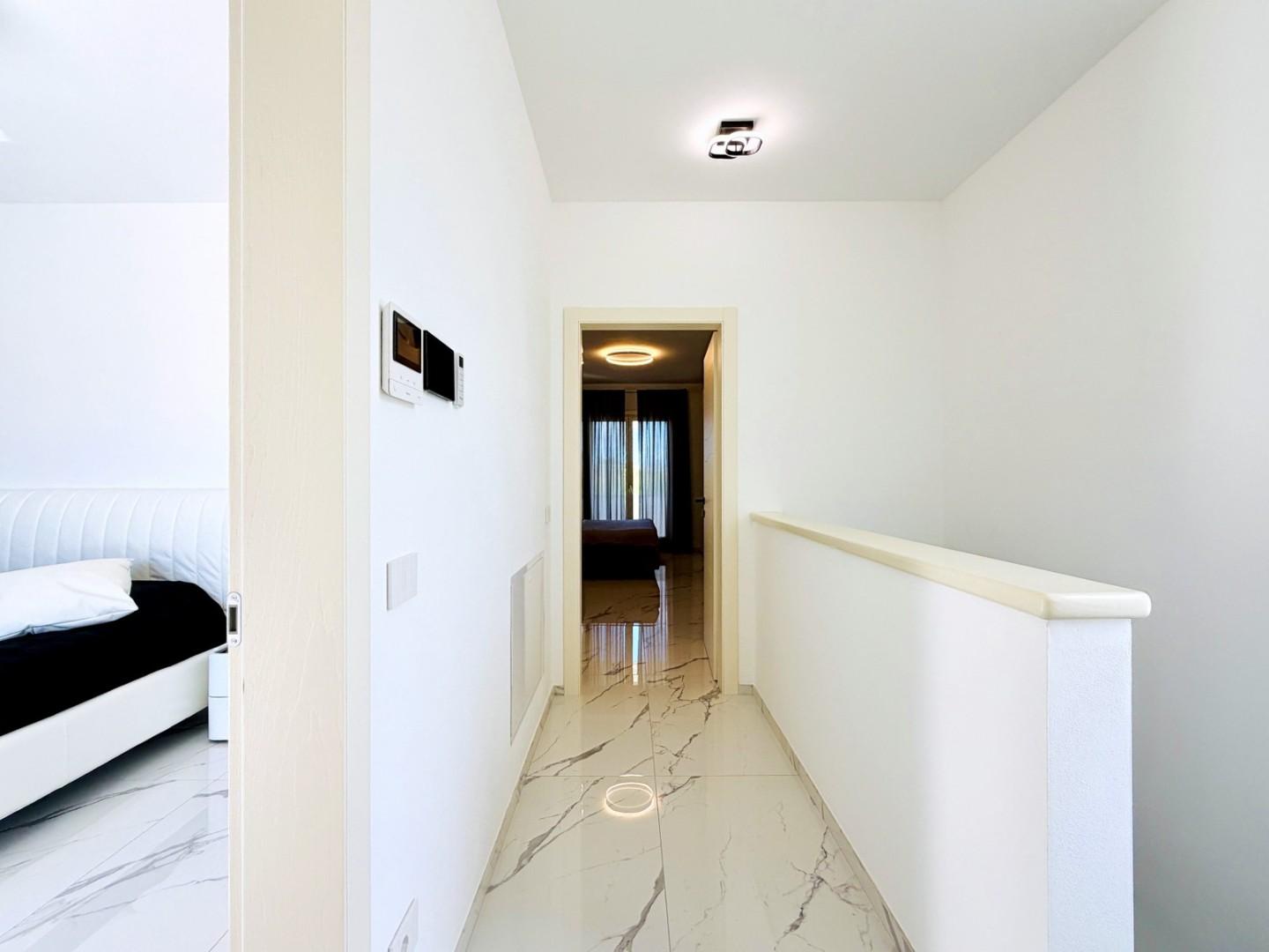 Villa - Marina Di Pietrasanta, Viale Apua, Pietrasanta (26/48)