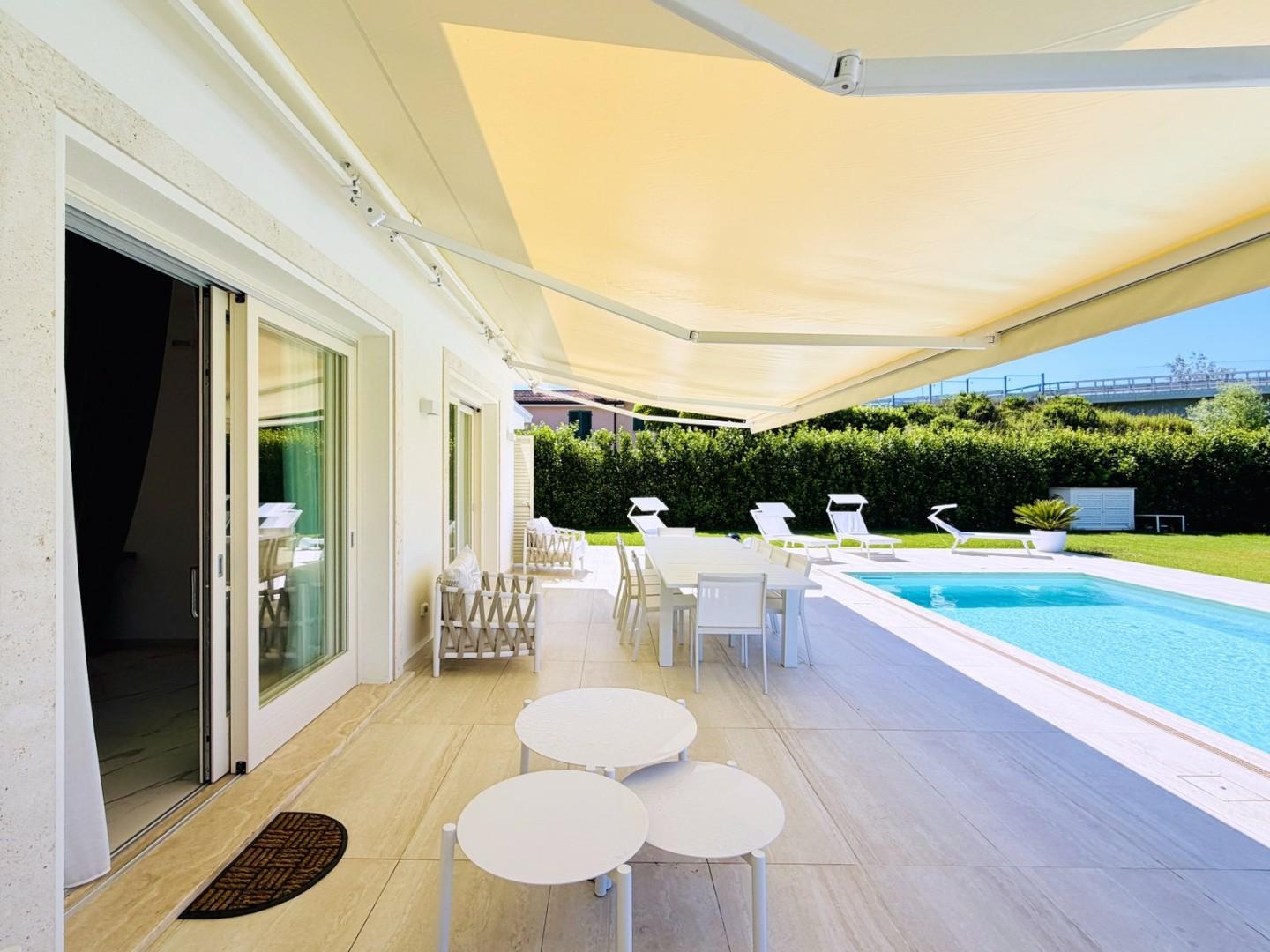 Villa - Marina Di Pietrasanta, Viale Apua, Pietrasanta (48/48)