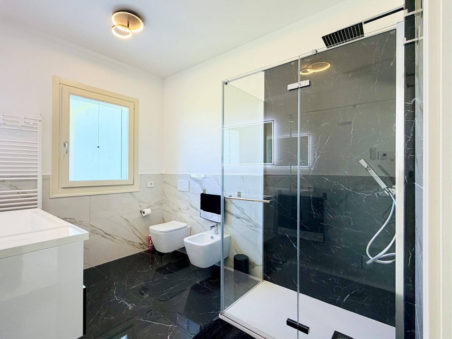 Villa - Marina Di Pietrasanta, Viale Apua, Pietrasanta (29/48)