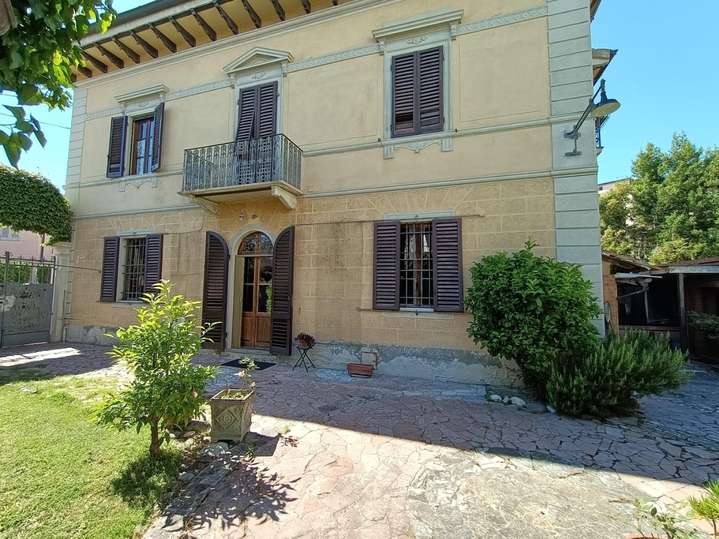 Villa - Landi, Pisa (2/64)