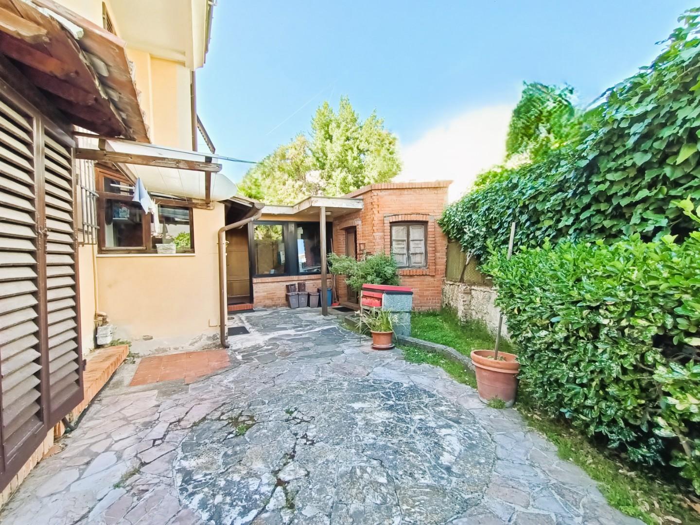 Villa - Landi, Pisa (6/64)
