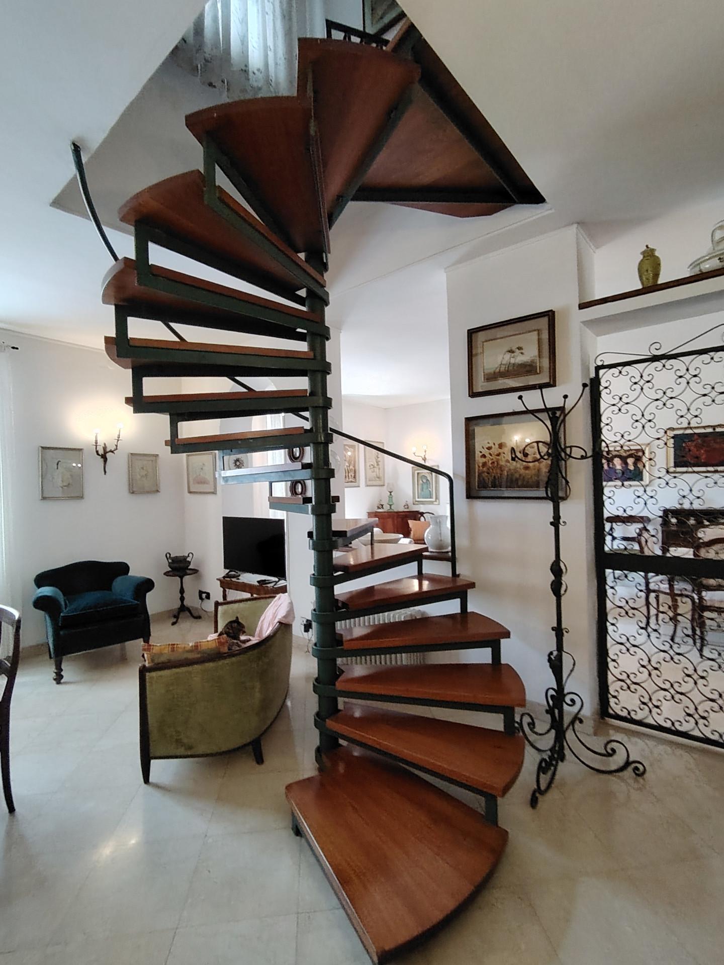 Appartamento in vendita a Carrara