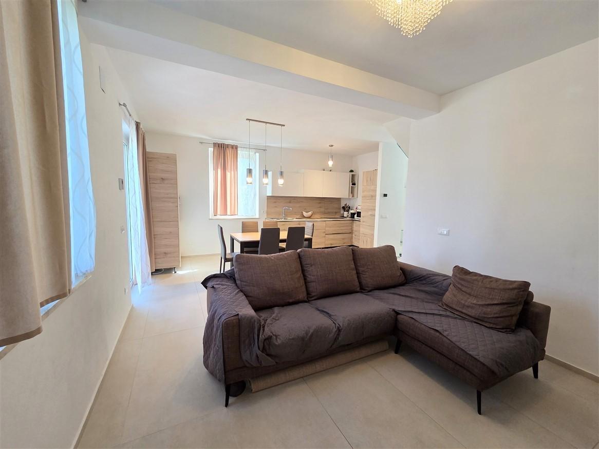 Villa - Quercioli, Massa (2/27)