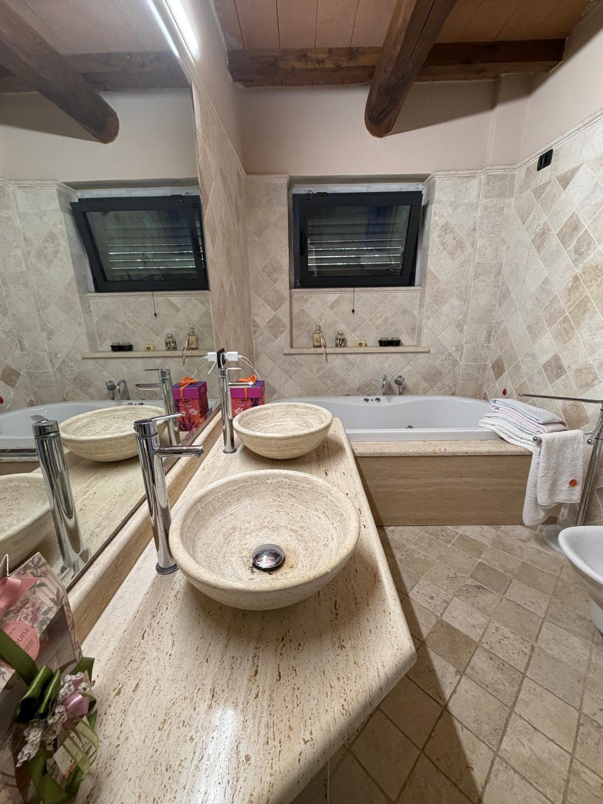 Villa - Ficola, Carrara (25/42)