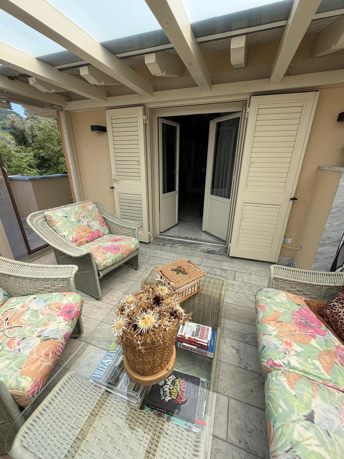 Villa - Ficola, Carrara (36/42)