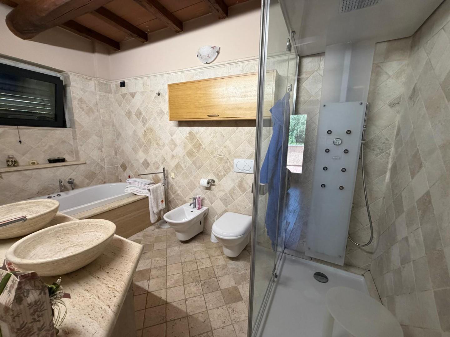 Villa - Ficola, Carrara (13/42)