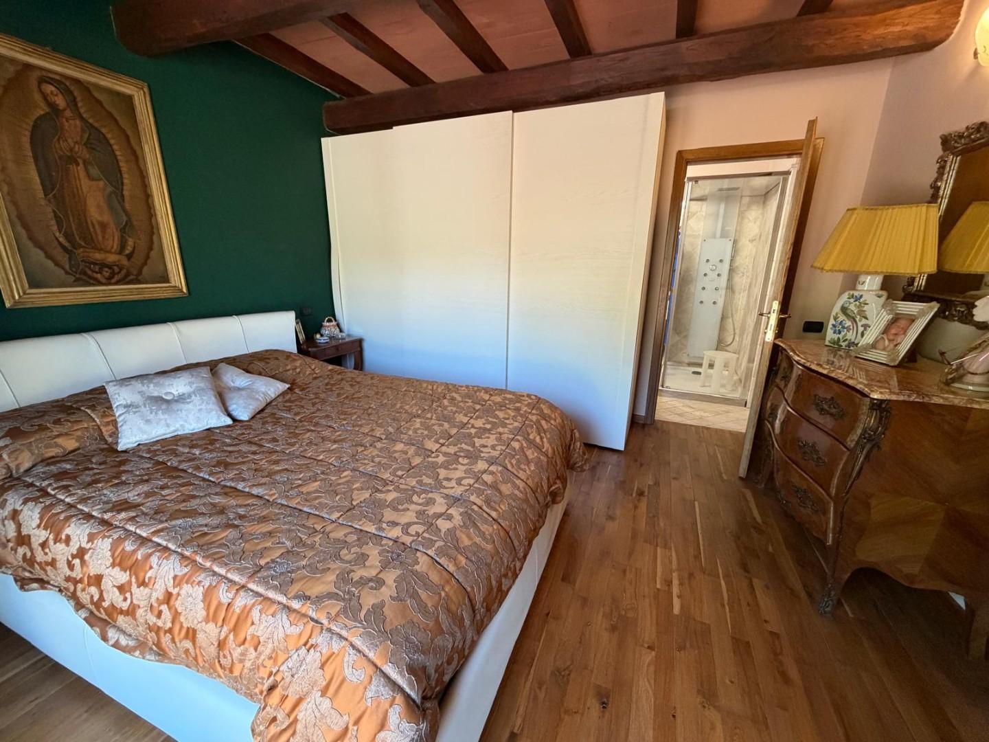 Villa - Ficola, Carrara (22/42)