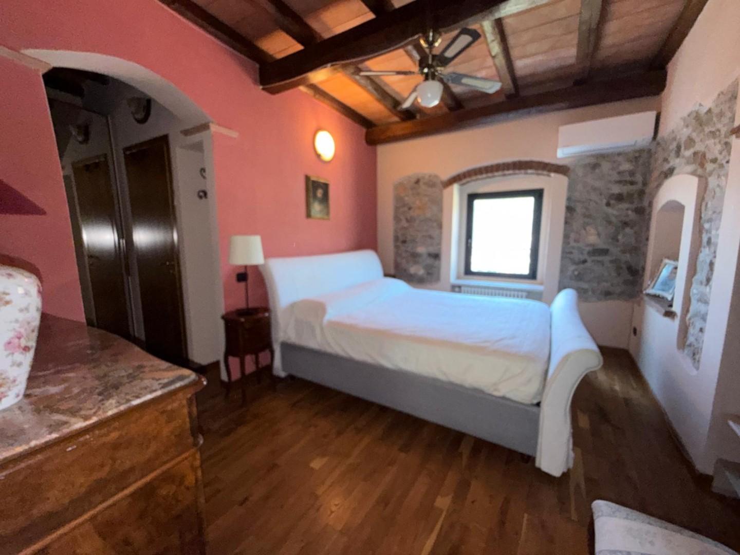 Villa - Ficola, Carrara (12/42)
