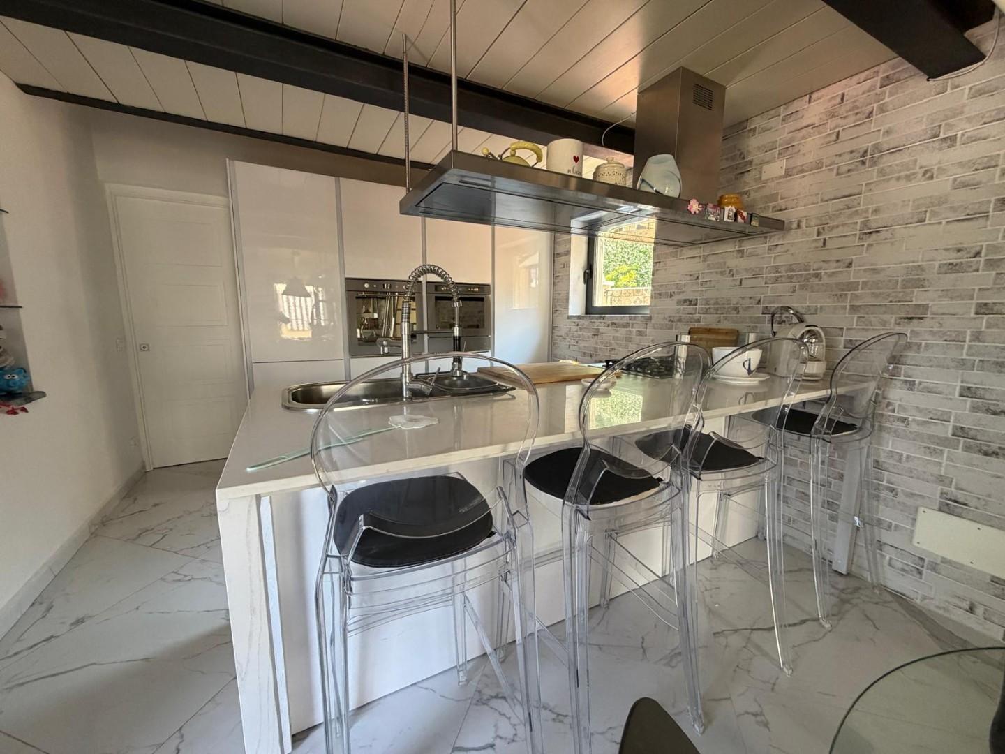 Villa - Ficola, Carrara (34/42)