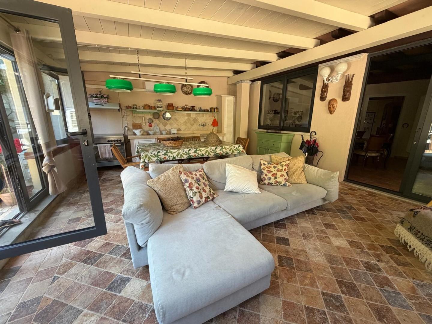 Villa - Ficola, Carrara (14/42)