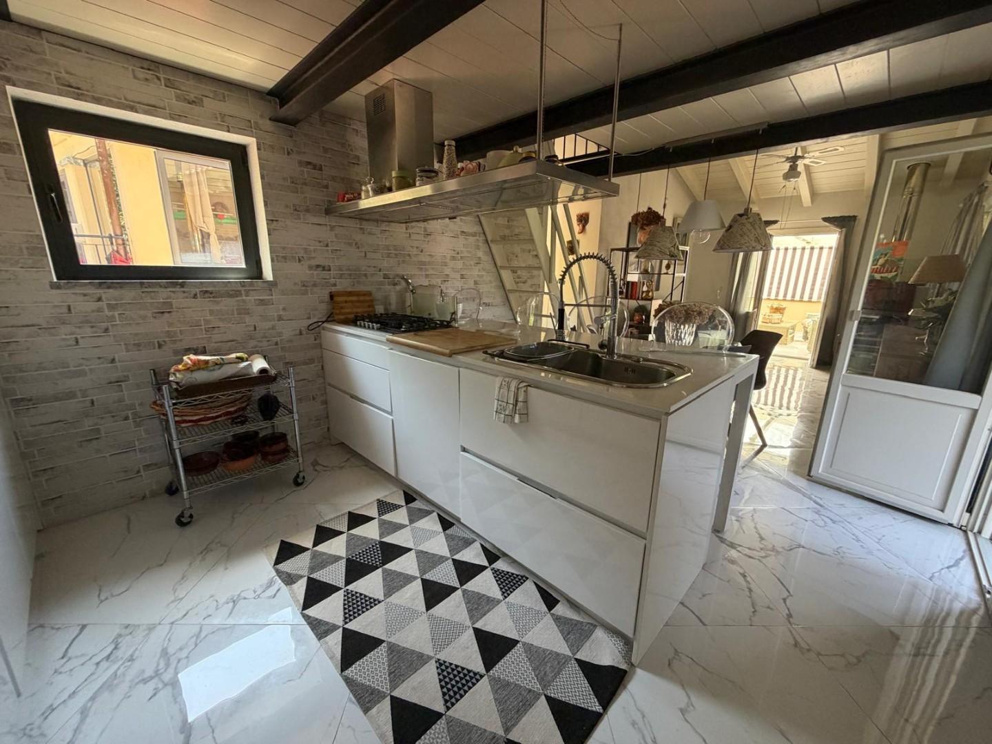 Villa - Ficola, Carrara (24/42)