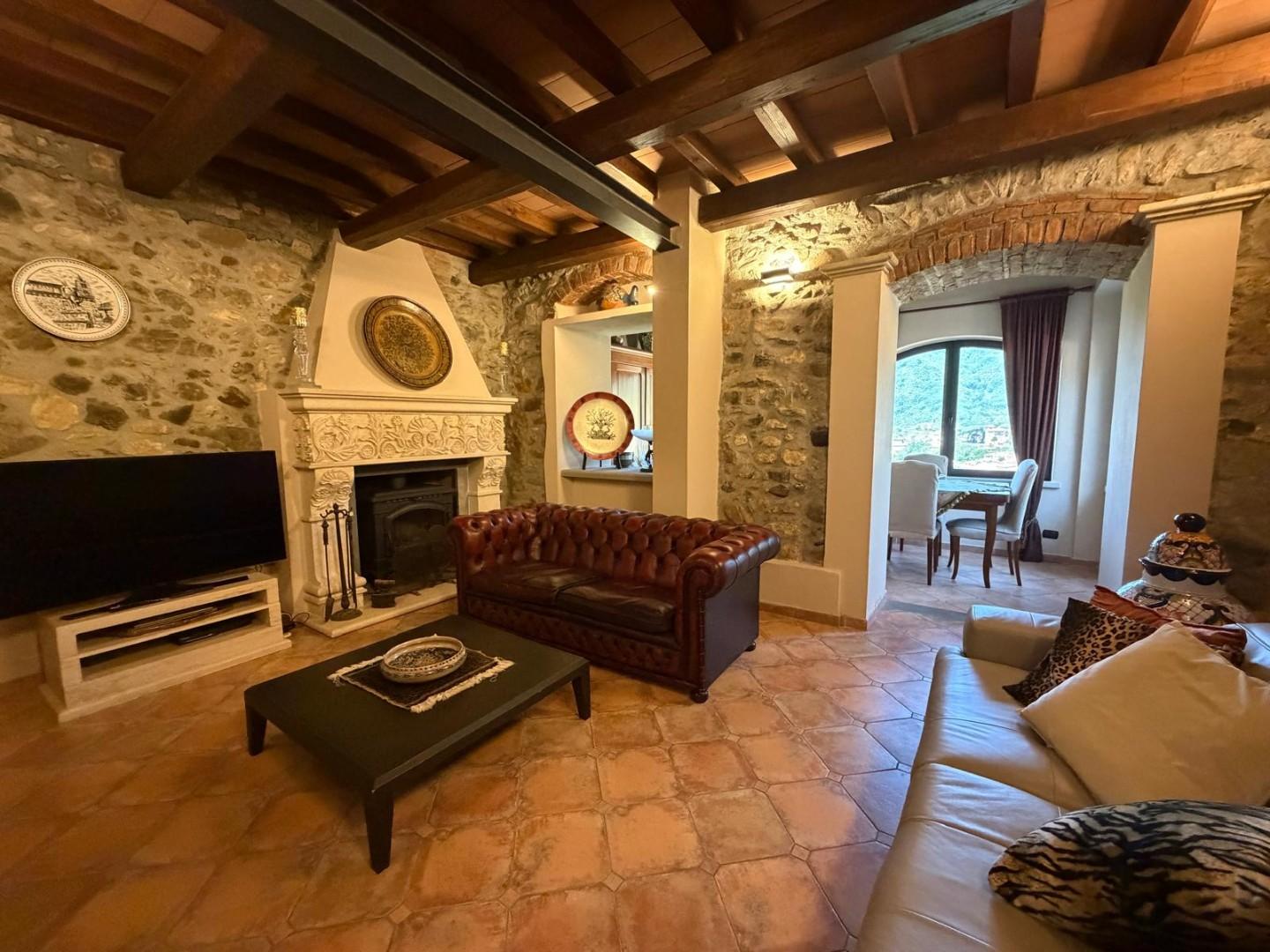Villa - Ficola, Carrara (23/42)