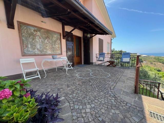 Villa - Cogorno (8/83)