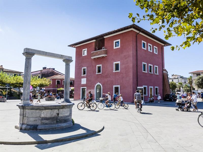 Appartamento - Centro, Forte dei Marmi (10/17)