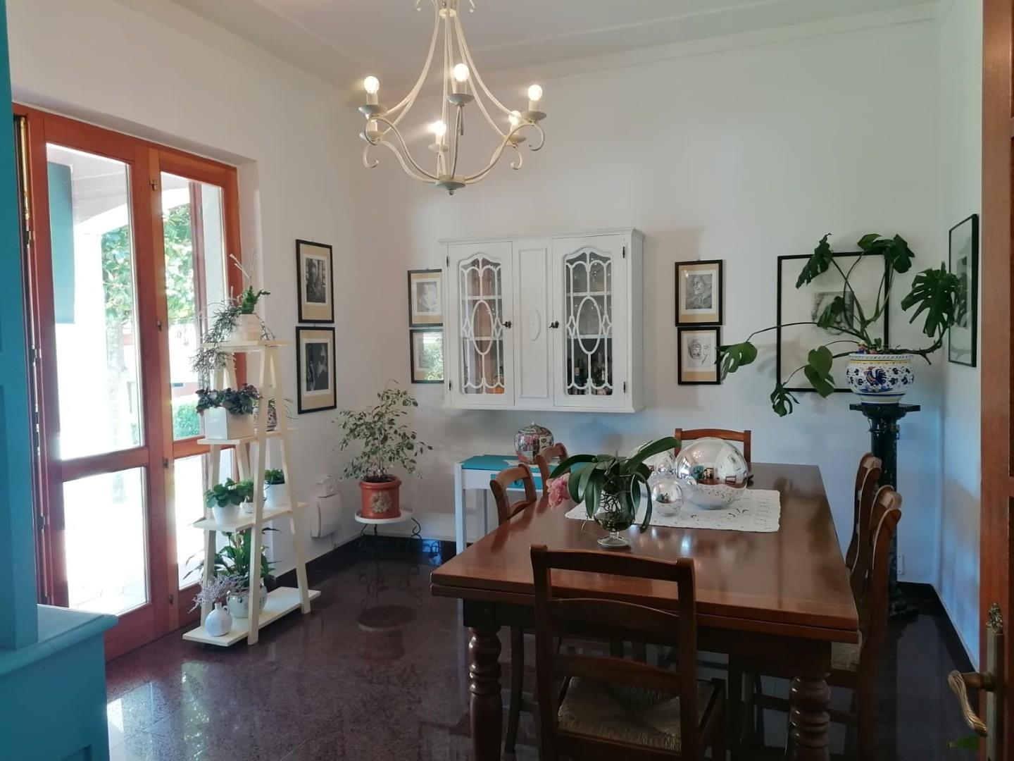 Villa in vendita a Carrara