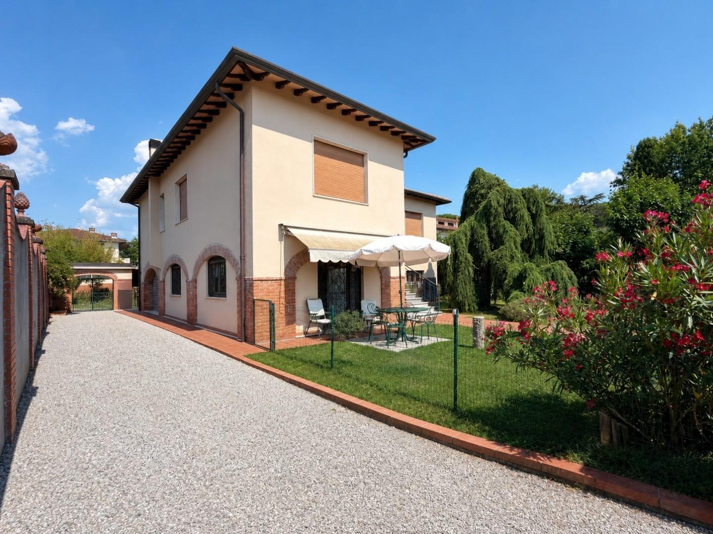 Villa - Sant'alessio, Prima periferia, Lucca (17/23)