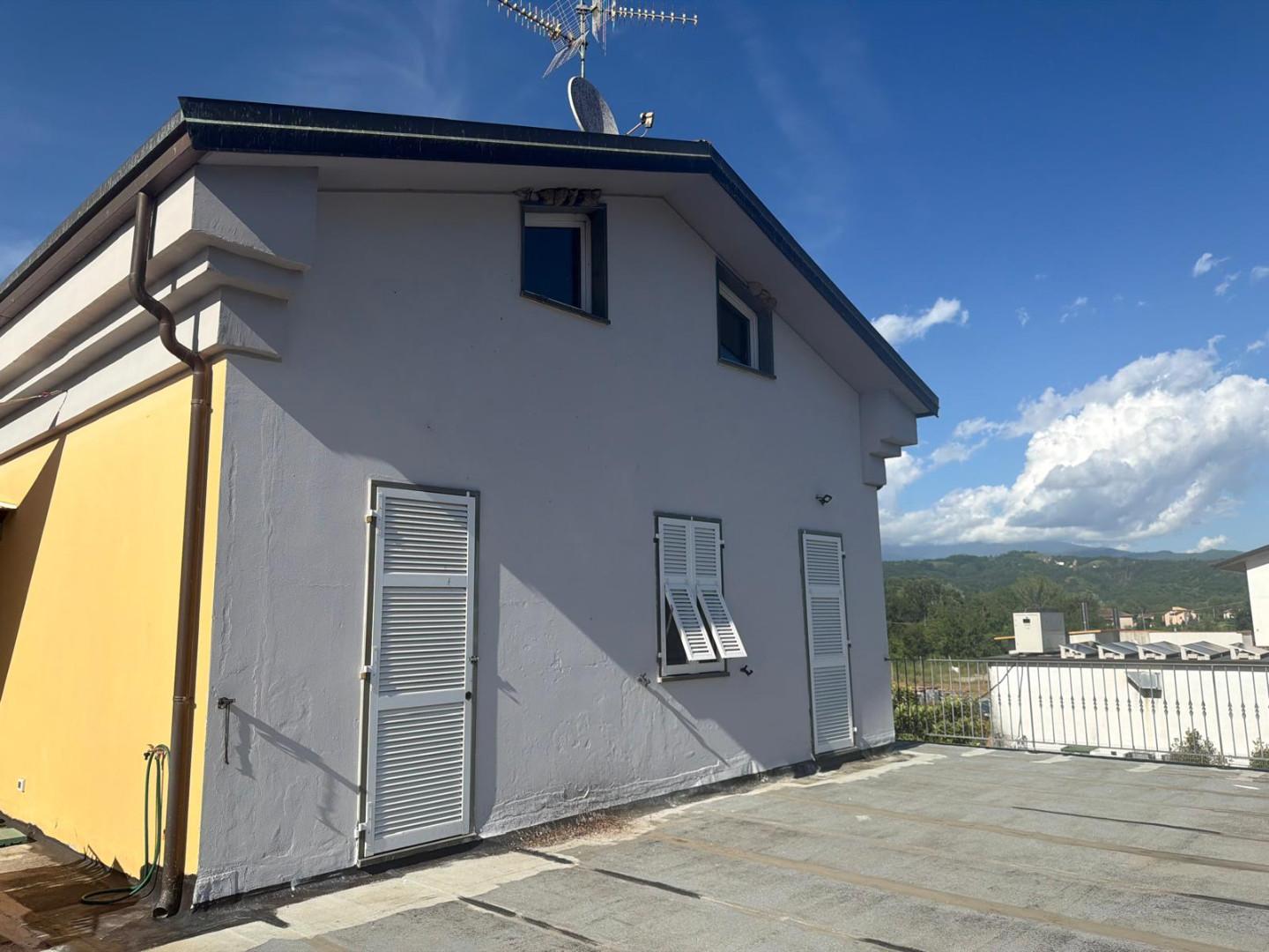 Villa - Pallerone, Aulla (29/33)