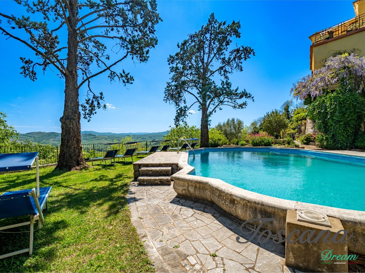 Villa - Manciano (10/95)