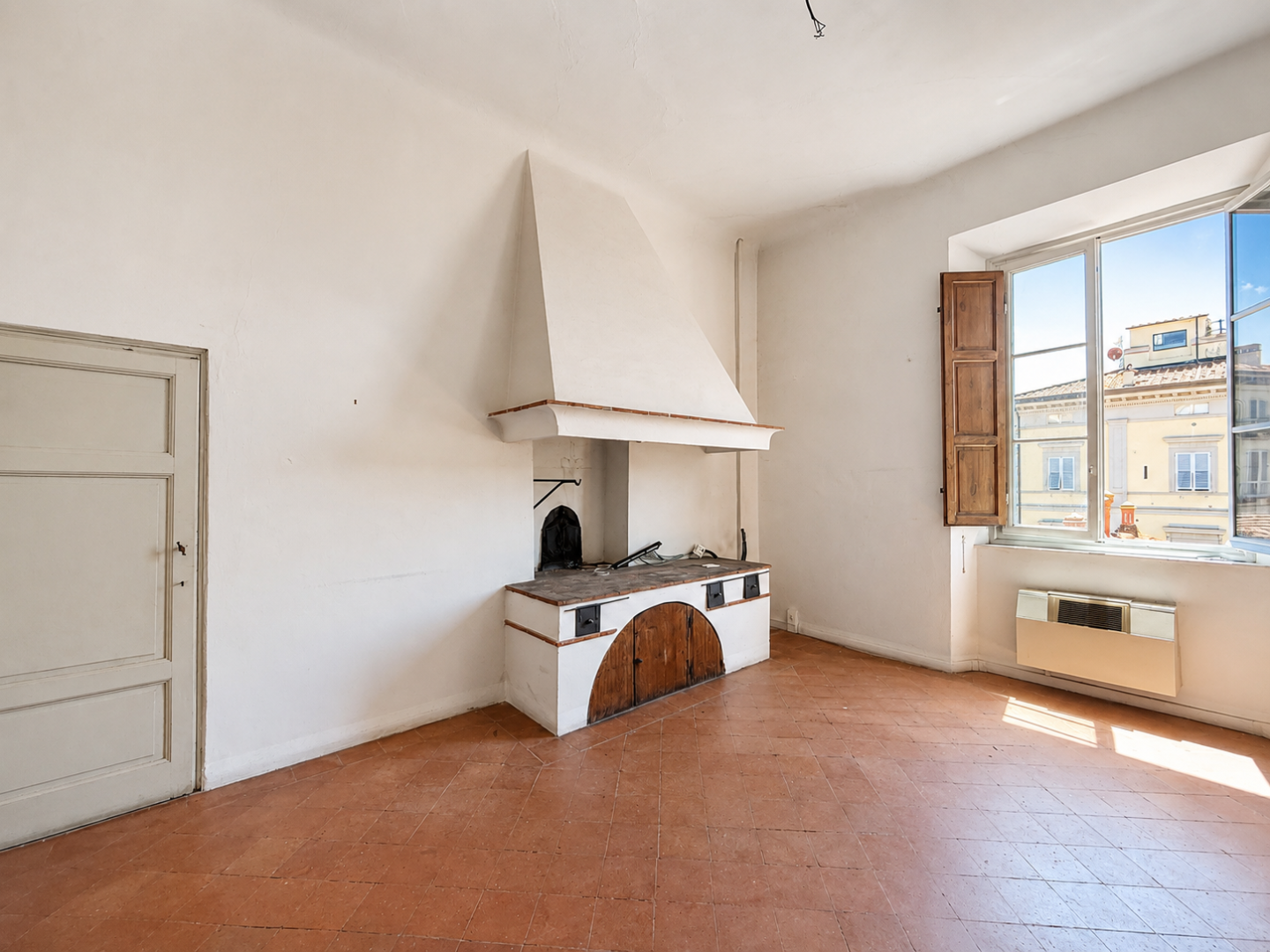 Appartamento - Vicino Mura, Lucca (50/58)