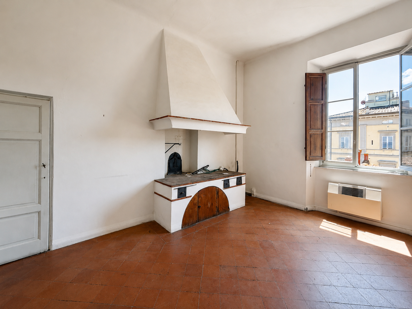 Appartamento - Vicino Mura, Lucca (53/58)