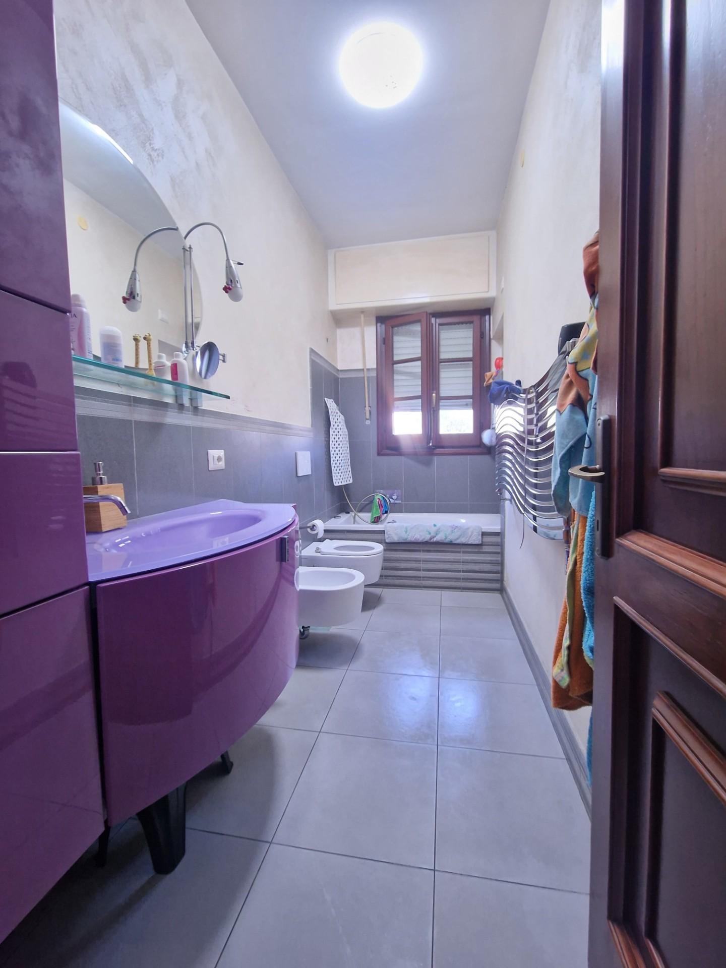Villa - Marina Di Carrara, Carrara (16/34)