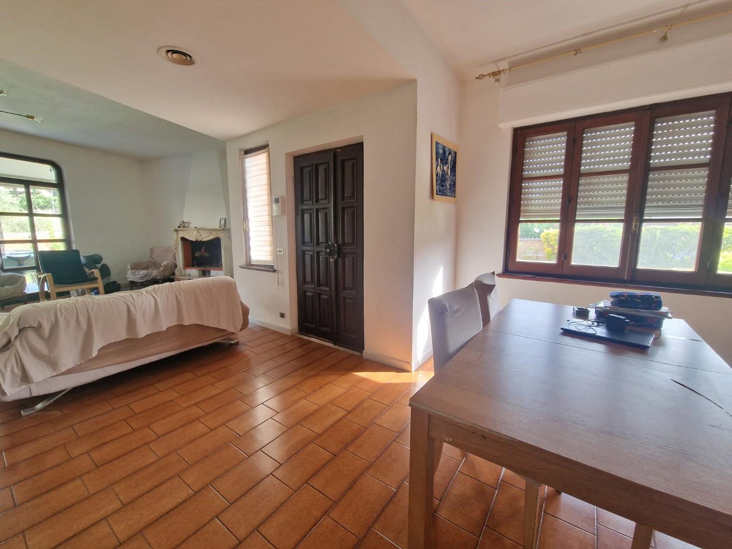 Villa - Marina Di Carrara, Carrara (6/34)