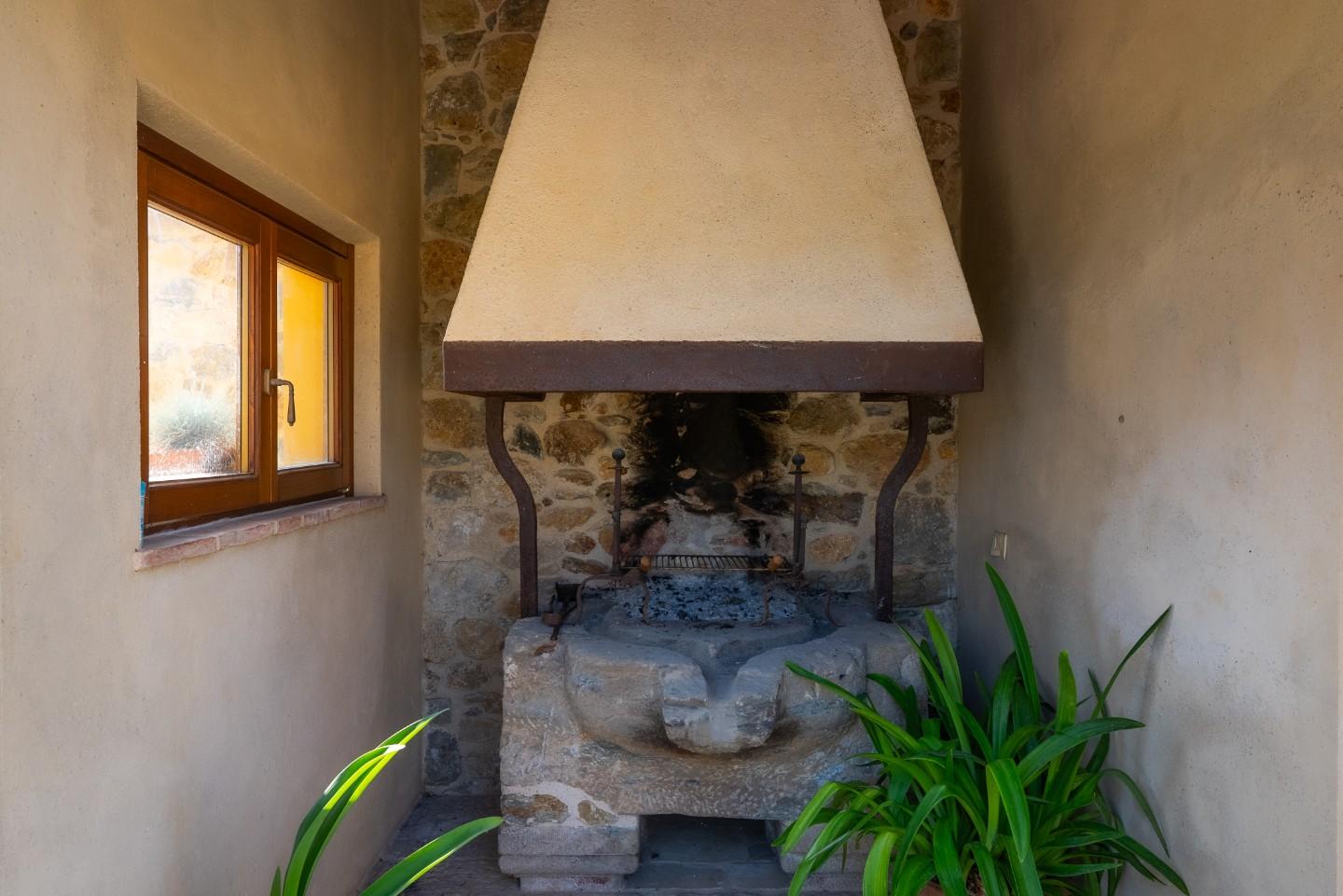 Villa - Pollino, Pietrasanta (10/88)