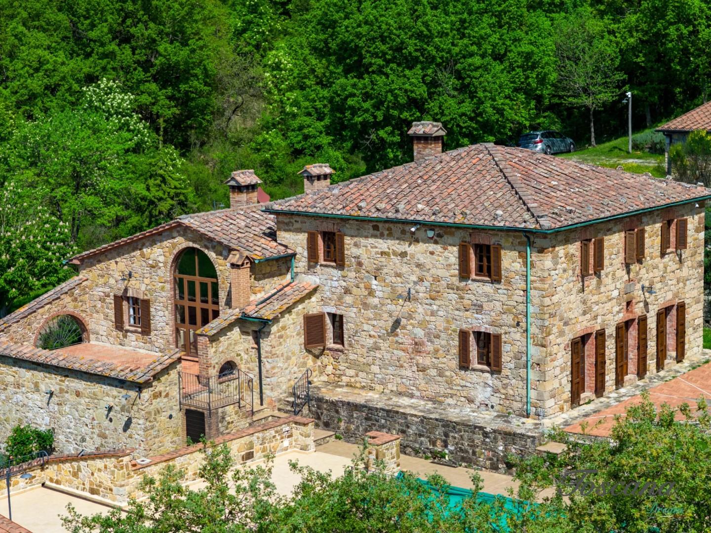 Villa - Castelnuovo di Val di Cecina (8/84)