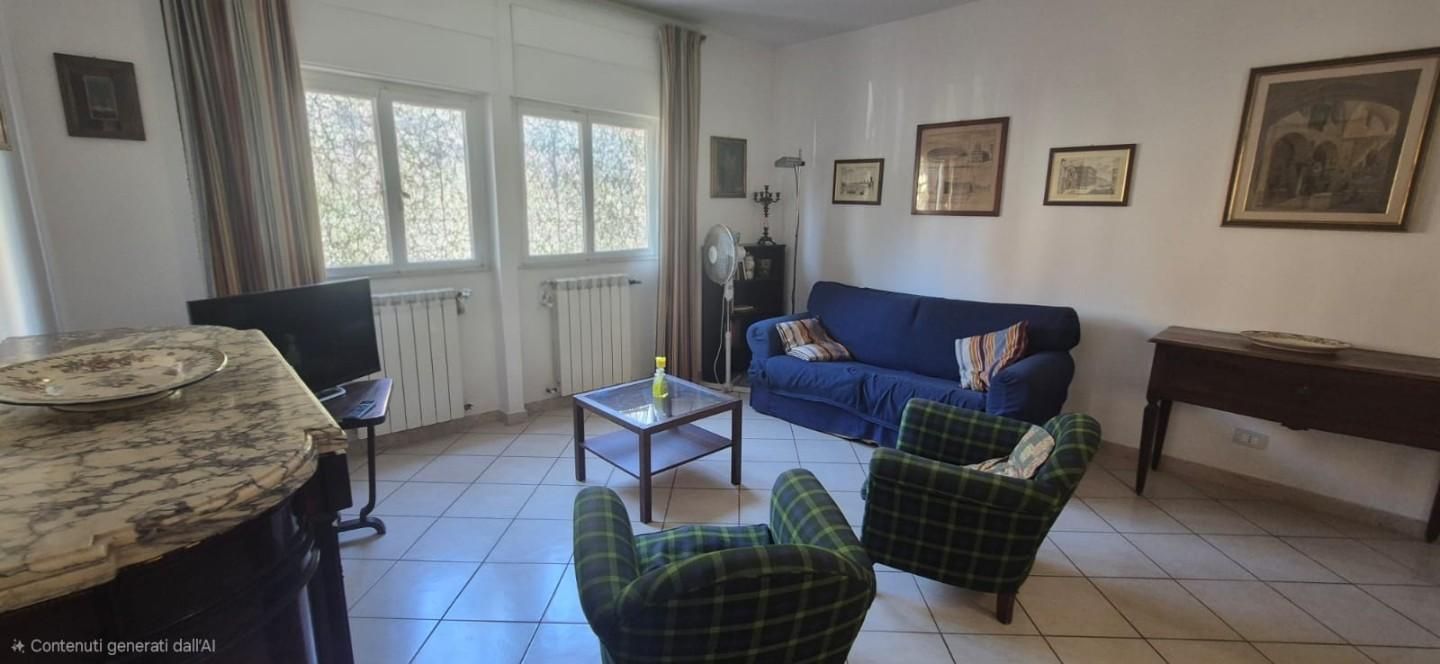 Appartamento in vendita a Viareggio