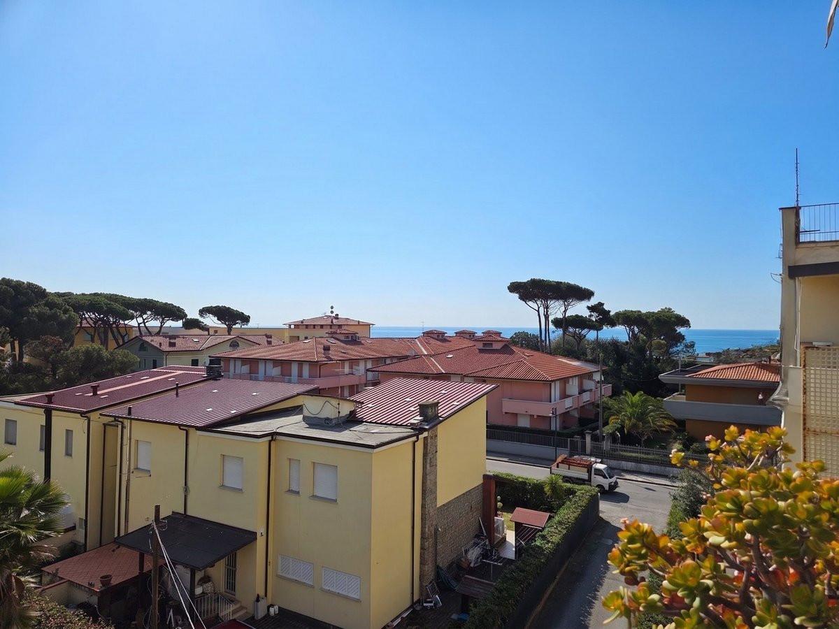 Appartamento - Marina Di Massa, Massa (8/47)